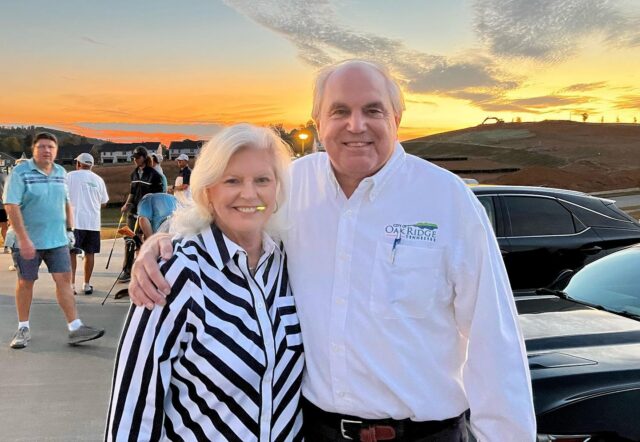 Mayor Warren Gooch and wife Judy
.
#mayor cityofoakridge exploreoakridge thepreserveatoakridge #thepreserveatoakridge #thepatchatthepreserve